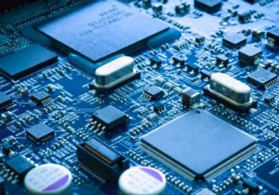 "أوبن إيه آي" تشتري ملايين الرقائق في السباق إلى الذكاء الاصطناعي