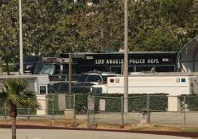 إصابة مركبة للشرطة بشظايا قذيفة خلال مناورة عسكرية بكاليفورنيا