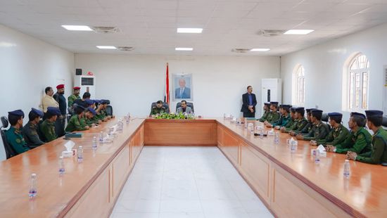 محافظ شبوة يستقبل خريجي الدفعة الثانية من كلية الشرطة بحضرموت
