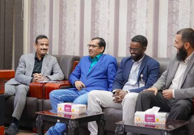 محافظ شبوة: مستشفى بن زايد يحظى بدعم إماراتي سخي