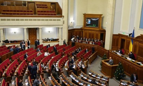 البرلمان الأوكراني يمدد العمل بالأحكام العرفية حتى 2026