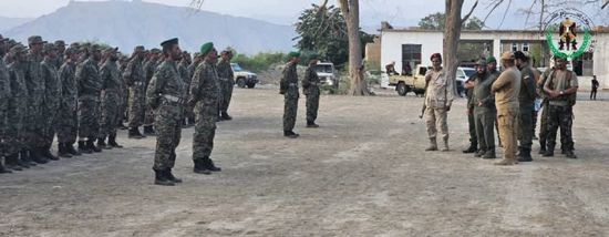 العميد الوالي يطّلع على جاهزية قوات الحزام الأمني بأبين