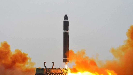 كوريا الشمالية تطلق صاروخًا باليستيًا باتجاه الشرق