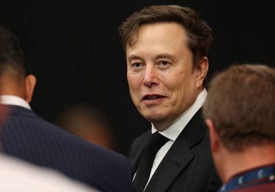 صدام بين "ماسك" ورئيس "ناسا"