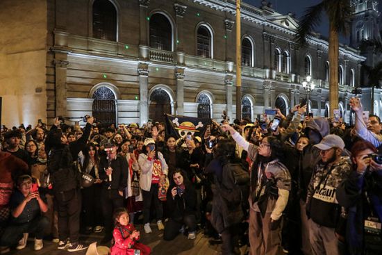 بسبب أعمال العنف.. إعلان حالة الطوارئ في بيرو شهرًا