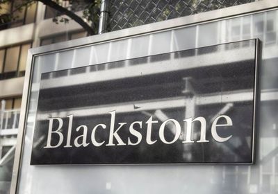 "بلاكستون" و"تي بي جي" تتقدمان في مفاوضات شراء "هولوجيك"