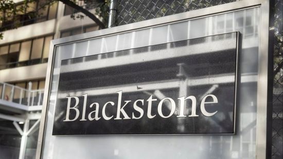 "بلاكستون" و"تي بي جي" تتقدمان في مفاوضات شراء "هولوجيك"