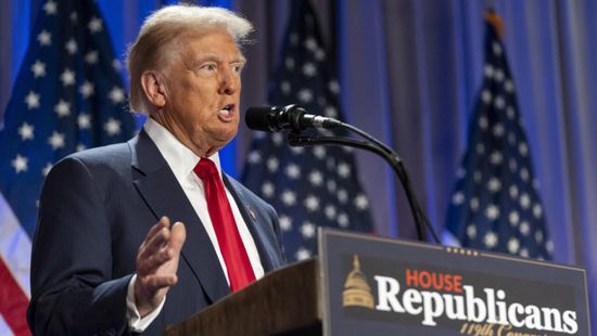 ترامب يعلن زيادة الرسوم الجمركية على كندا بنسبة 10%