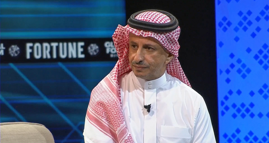 الخطيب: انخفاض مساهمة السياحة الدينية إلى 50% في السعودية