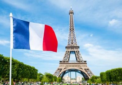 وزير المالية الفرنسي يواصل حملة "ماكرون" لطمأنة المستثمرين