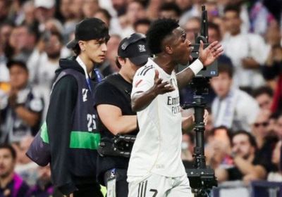 تعليق ألونسو على انفعال فينيسيوس عقب استبداله