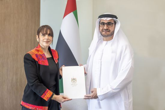 الخارجية الإماراتية تتسلم أوراق اعتماد سفيرة فلسطين لدى أبوظبي