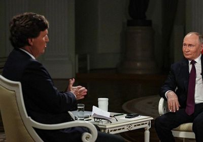 تاكر كارلسون: بوتين الزعيم الأكثر شعبية في العالم