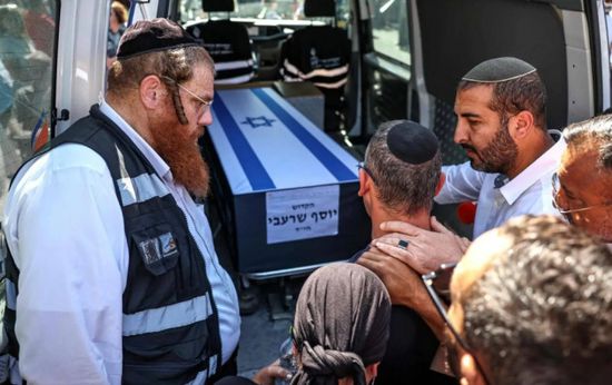 الجيش الإسرائيلي يعلن تسلّم الصليب الأحمر جثة رهينة في غزة