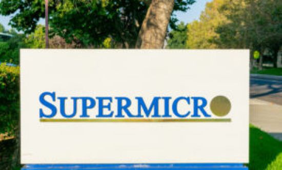 سهم "سوبر مايكرو كمبيوتر" يتراجع بعد خفض توقعات الإيرادات