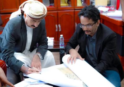 محافظ شبوة يعتمد المخطط الهندسي لتوسعة المدينة الطبية بعتق