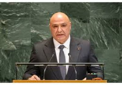 الرئيس اللبناني يطالب بوقف الغارات الاسرائيلية