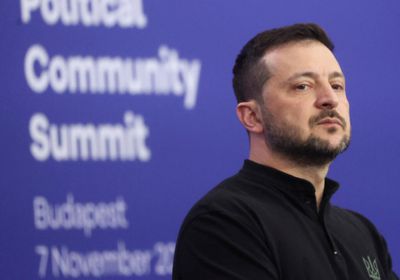 زيلينسكي: أوكرانيا ستبدأ تقليص صادرات الأسلحة في نوفمبر