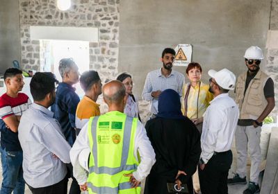 وفد فرنسي يزور موقع مشروع ترميم سينما برافين في كريتر