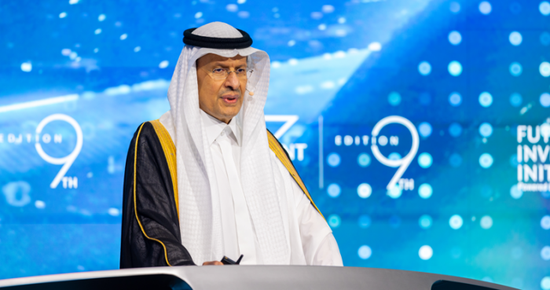 السعودية: الأولوية للشركات الوطنية في مشاريع الطاقة المتجددة