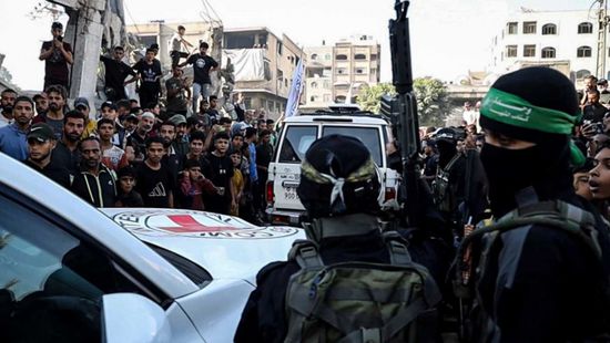 حماس تعلن انتشال جثتي "أميرام كوبر" و"ساهر باروخ"