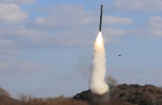 كوريا الشمالية تختبر صاروخ كروز بحر - أرض