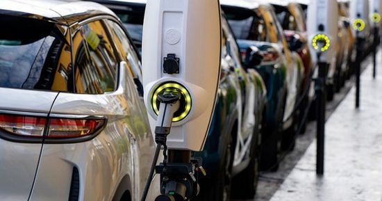 الصين تستبعد السيارات الكهربائية من الصناعات الاستراتيجية