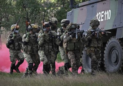 رومانيا: أمريكا ستسحب بعض قواتها من الجناح الشرقي لحلف الأطلسي