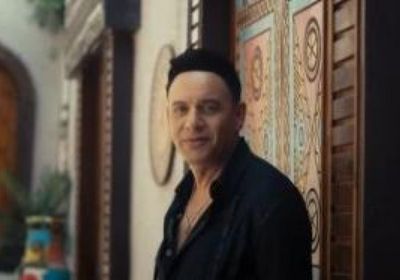 مصطفى قمر يطرح أولى أغاني ألبومه "قمر 25" بعنوان "اللى كبرناه"