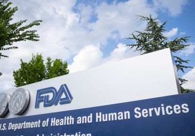 الغذاء والدواء الأمريكية توجه بتطوير بدائل أرخص للأدوية الحيوية