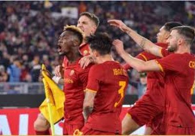 روما يواجه ميلان في مباراة مهمة بالدوري الإيطالي