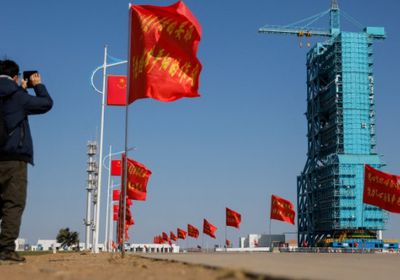 الصين ترسل أصغر رائد فضاء في تاريخها إلى محطة تيانغونغ