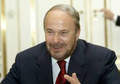 وفاة رئيس الوزراء الألباني الأسبق فاتوس نانو