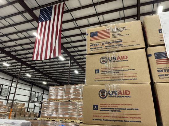 حكم قضائي يلزم إدارة ترامب بصرف المساعدات الغذائية