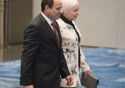 الرئيس السيسي وقرينته يستقبلان الوفود المشاركة في حفل المتحف الكبير