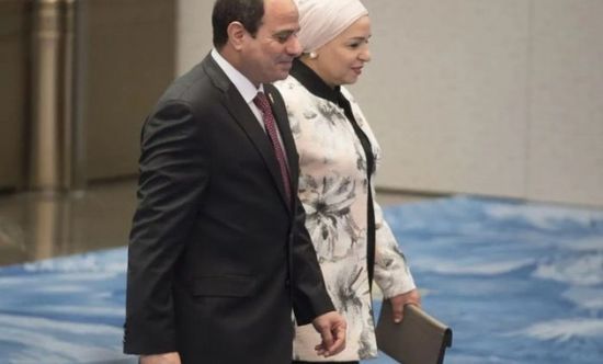 الرئيس السيسي وقرينته يستقبلان الوفود المشاركة في حفل المتحف الكبير