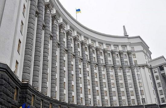 روسيا تفرض عقوبات على مسؤولين بالحكومة الأوكرانية