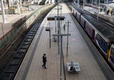 إصابات في عملية طعن على متن قطار ببريطانيا