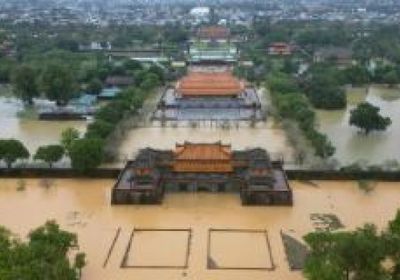 ارتفاع حصيلة ضحايا الفيضانات في فيتنام إلى 35 قتيلا