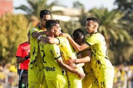 المغرب الفاسي يكتسح أولمبيك أسفي برباعية