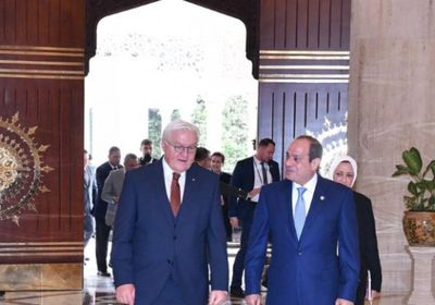 الرئيس المصري يؤكد ضرورة الإسراع في إطلاق عملية إعادة إعمار غزة