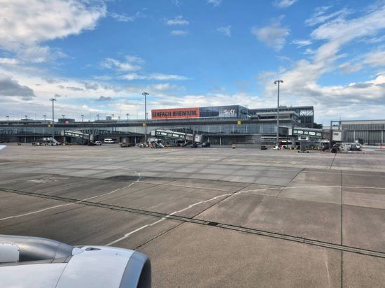 تعليق الرحلات الجوية بمطار بريمن الألماني بعد رصد مسيرة