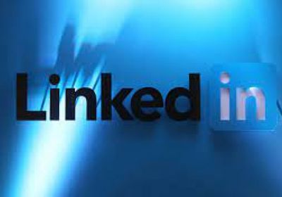"لينكد إن" توظف بيانات مستخدميها بتطوير نماذج ذكاء اصطناعي