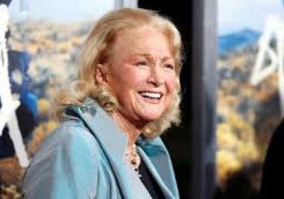 وفاة الممثلة الأمريكية ديان لاد عن 89 عامًا