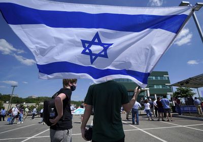 قوات الاحتلال الإسرائيلي تعتقل خمسة صيادين فلسطينيين في بحر غزة  