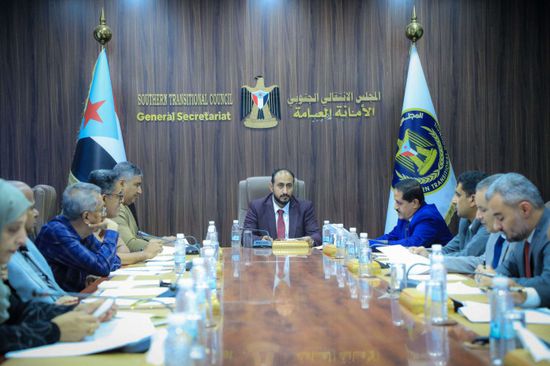 تقرير لـ"أمانة الانتقالي" يؤكد ضرورة إيداع الإيرادات بالبنك المركزي