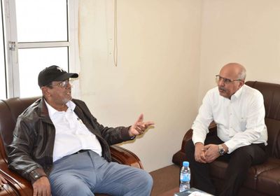 الكثيري يطلع على جهود هيئة الطيران لتطوير الخدمات الملاحية