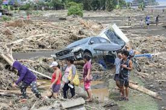 ارتفاع وفيات الإعصار كالمايجي في الفلبين إلى 39