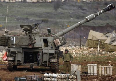 مدفعية الاحتلال تقصف المياه اللبنانية قبالة الناقورة