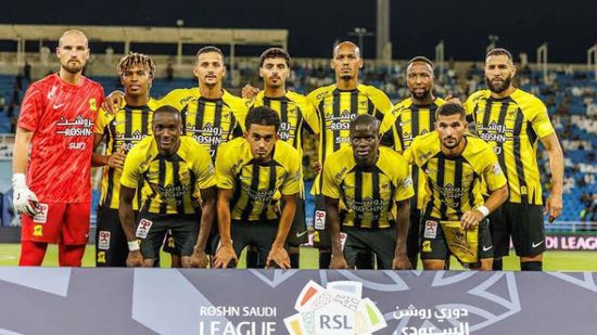 الاتحاد يستقبل الأهلي في قمة جدة بحثا عن العودة للطريق الصحيح